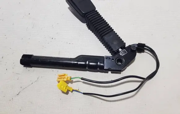 Mercedes-Benz ML W164 Front seatbelt buckle 2518602569SS A2518602569