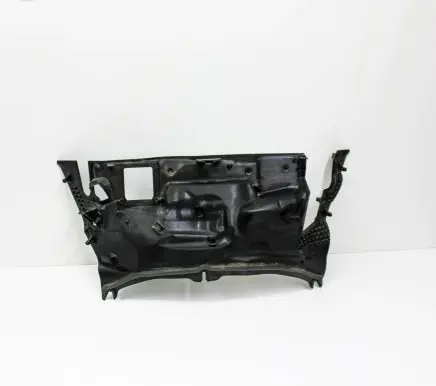 Mercedes-Benz C W205 Other engine bay part A2056206701
