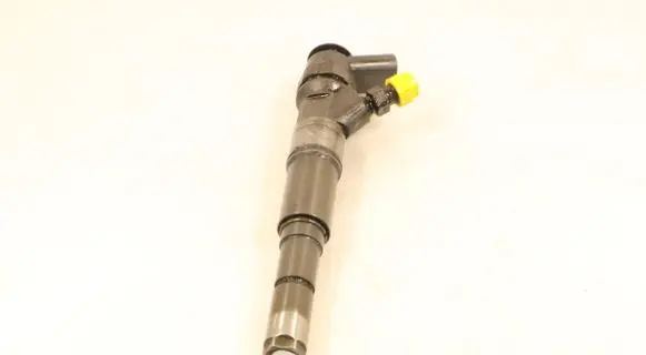 BMW 3 E90 E91 Fuel injector 0445110216