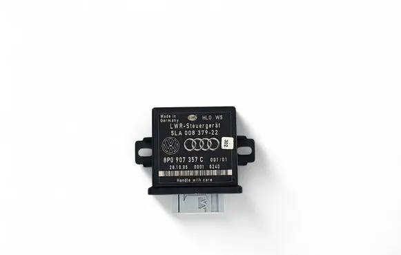 Audi A6 S6 C6 4F Light module LCM 5LA00837922 8P0907357C