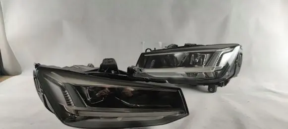 Audi Q2 - Headlights/headlamps set 