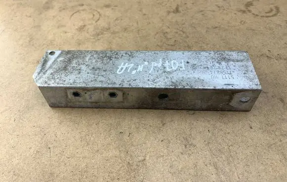 BMW 5 F10 F11 Front bumper shock/impact absorber 7158874