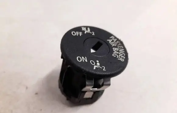 BMW 3 F30 F35 F31 Passenger airbag on/off switch 61319198886 9198886