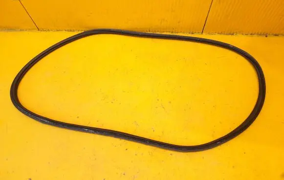Citroen C5 Aircross Trunk rubber seal (body) 9816904280