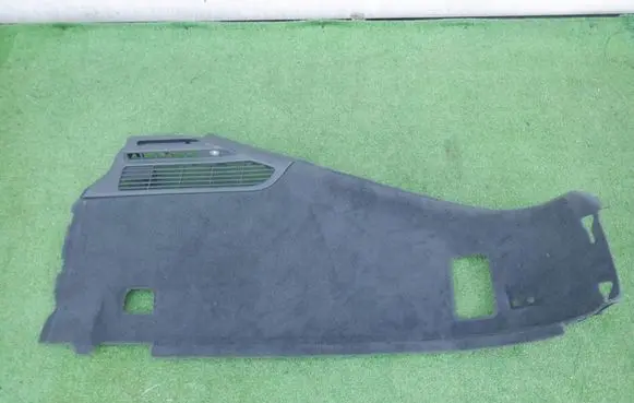 Trunk/boot side trim panel