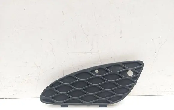 Mercedes-Benz E W211 Front bumper lower grill A2118850353