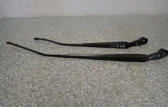 Hyundai Getz Front wiper blade arm