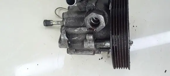 Peugeot 406 Power steering pump 9633817580 7692955150 91128