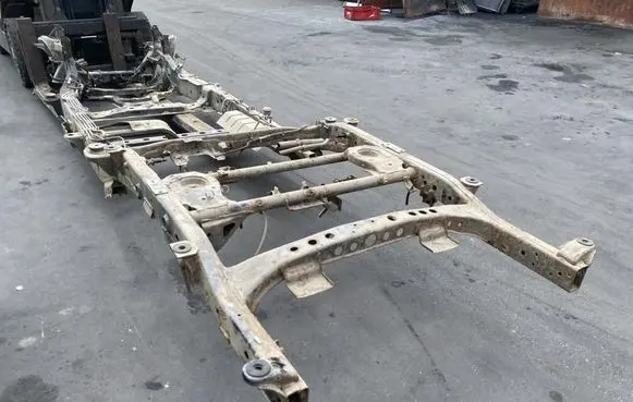 Nissan Navara D40 Frame 
