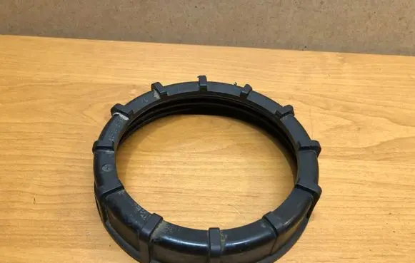 Audi A3 S3 8L In tank fuel pump screw locking ring/nut 321201375A