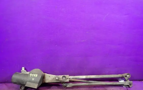 Ford Focus C-MAX Front wiper linkage and motor