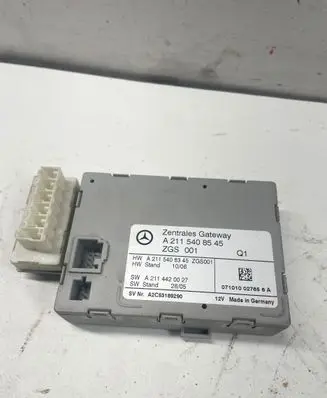 Mercedes-Benz E W211 Gateway control module A2115408545 A2114420027 A2115408345