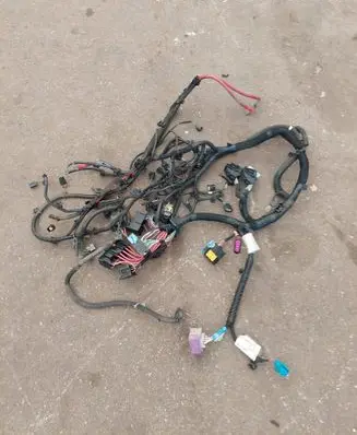 Renault Trafic III (X82) Engine installation wiring loom 240113475R