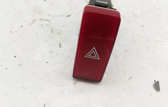 Honda CR-V Hazard light switch M33808