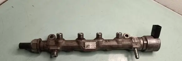 Audi A6 S6 C7 4G Fuel main line pipe 04L089e 04l130764