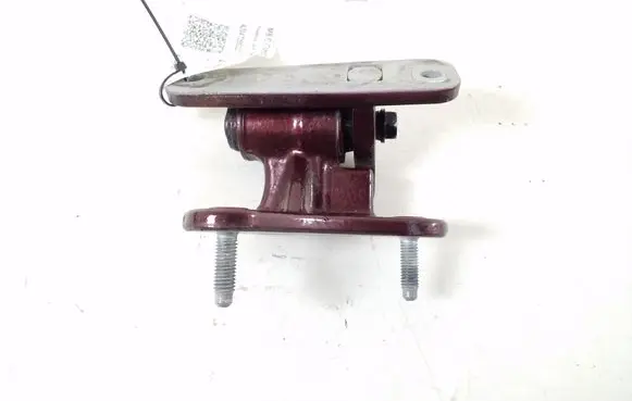 Mercedes-Benz C W204 Front door lower hinge A2047200337