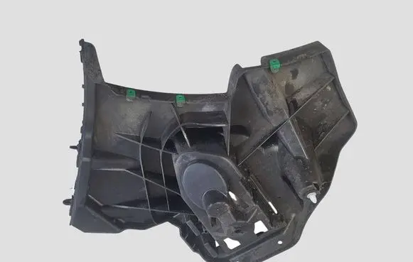 Volvo V40 Rear bumper mounting bracket 31395103