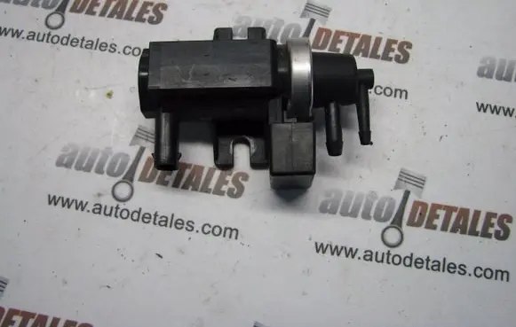 Mercedes-Benz A W169 Turbo solenoid valve A0051535528