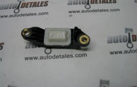 Mercedes-Benz E W211 Airbag deployment crash/impact sensor 0018209126