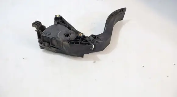 Renault Captur Accelerator throttle pedal