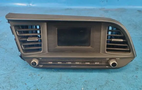 Hyundai Elantra VI USB control unit 96180F2UA0SSH