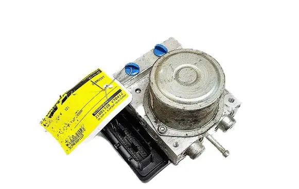 Nissan Juke I F15 ABS Pump 15261542