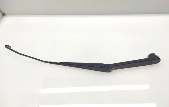 Subaru Forester SH Front wiper blade arm 7623105