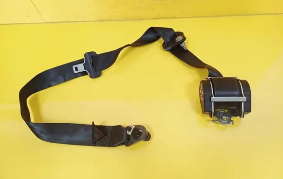 Dacia Logan I Front seatbelt 934797