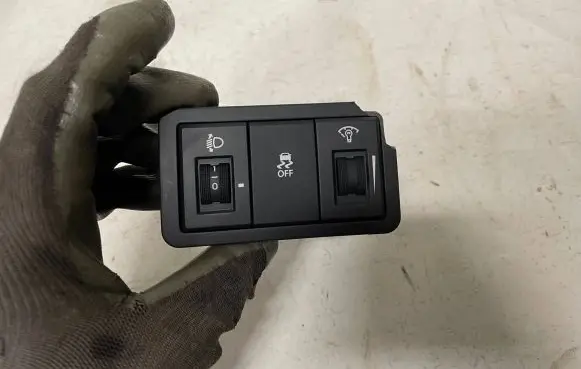 Hyundai i20 (PB PBT) Headlight level height control switch 937001J750