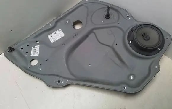 Mercedes-Benz B W245 Rear door manual window regulator A1697300679