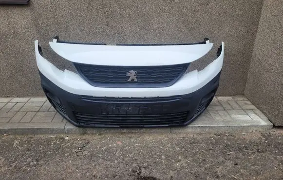 Peugeot Partner III Front bumper