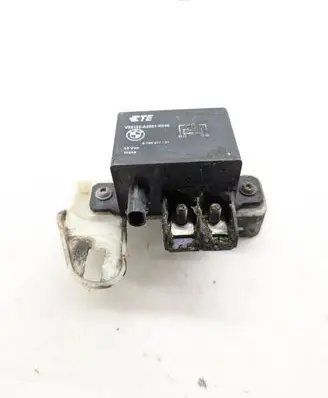 BMW 5 G30 G31 G38 Coolant fan relay 8794011