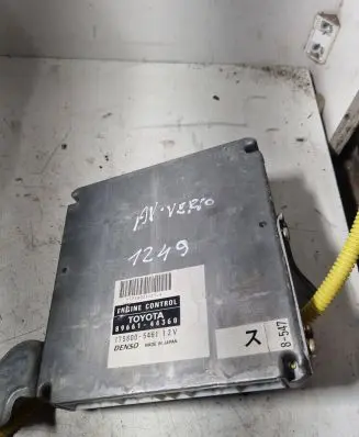 Toyota Avensis Verso Engine control unit/module 8966144360 1758005461