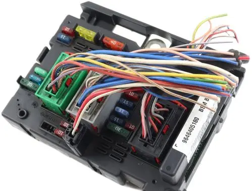 Peugeot 307 Fuse module 9646405180 22440328