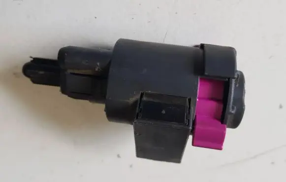 Audi A6 S6 C7 4G Brake pedal sensor switch 4F0945459B 1374 060912