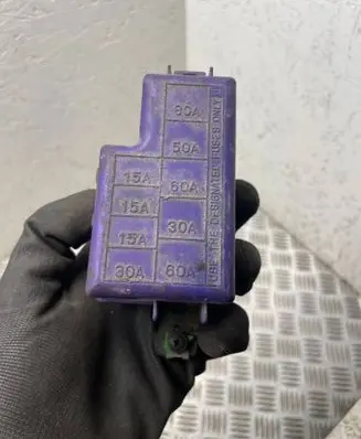 Suzuki Grand Vitara I Fuse module