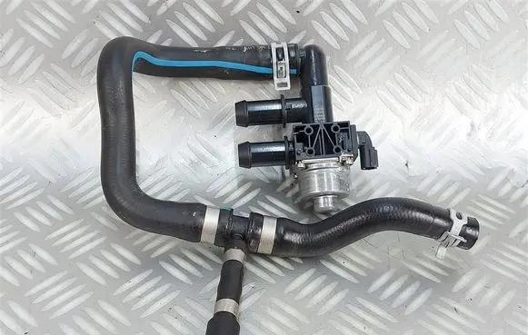 Ford Kuga III Valve LU5A8C505AA