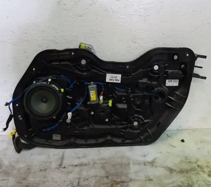 Hyundai Elantra Front door window regulator with motor 82480-3X060