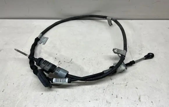 Chevrolet Camaro Gear shift cable linkage 84628059 84105594