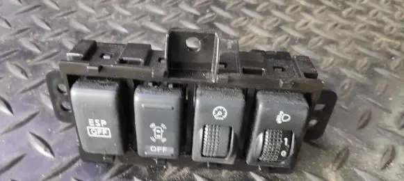 ESP (stability program) switch