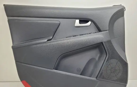 KIA Sportage Front door card panel trim 
