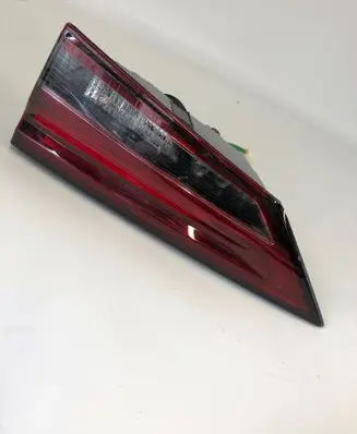 Nissan Qashqai J12 Tailgate rear/tail lights 2268d03f