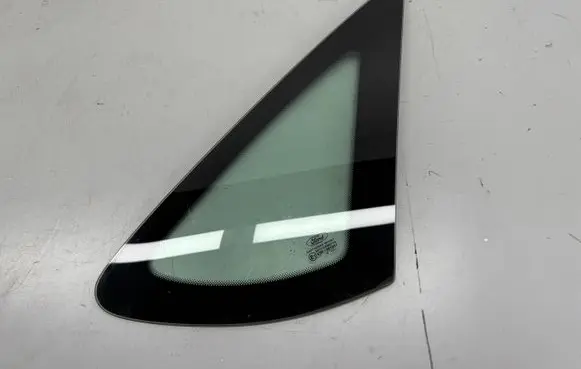 Ford Focus Rear side window 43R001057