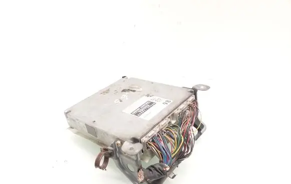 Toyota Corolla Verso E121 Engine control unit/module 8966113120