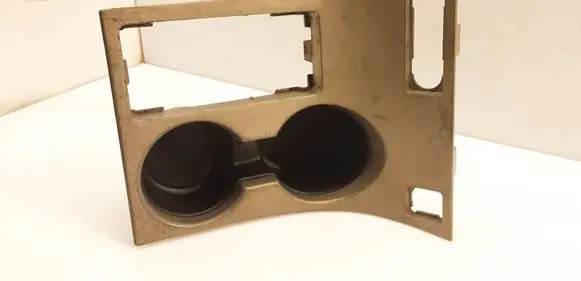 Cup holder front