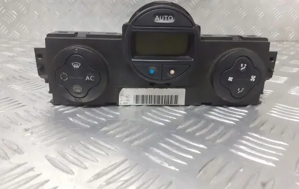 Renault Scenic II - Grand scenic II Interior fan control switch 