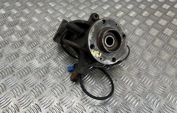 Citroen C4 Cactus Front wheel hub 