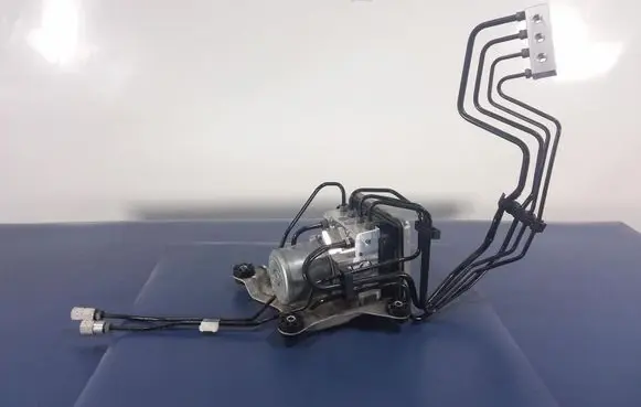 BMW 7 G11 G12 ABS Pump 6889217