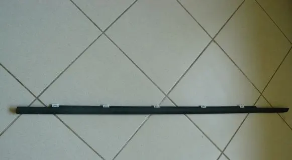 KIA Sorento Front door trim (molding) 82210C5000
