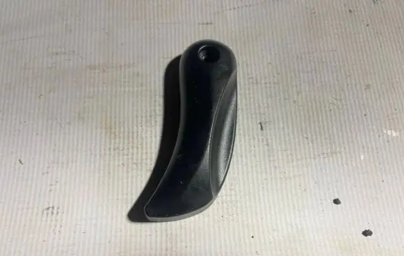 BMW 5 E60 E61 Engine bonnet (hood) release handle 7008933